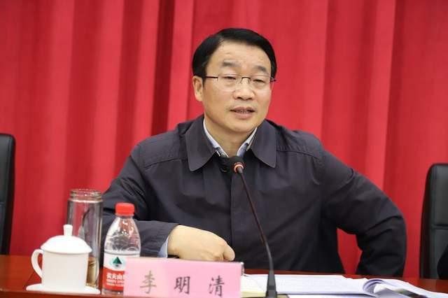 重庆最新任免通知发布